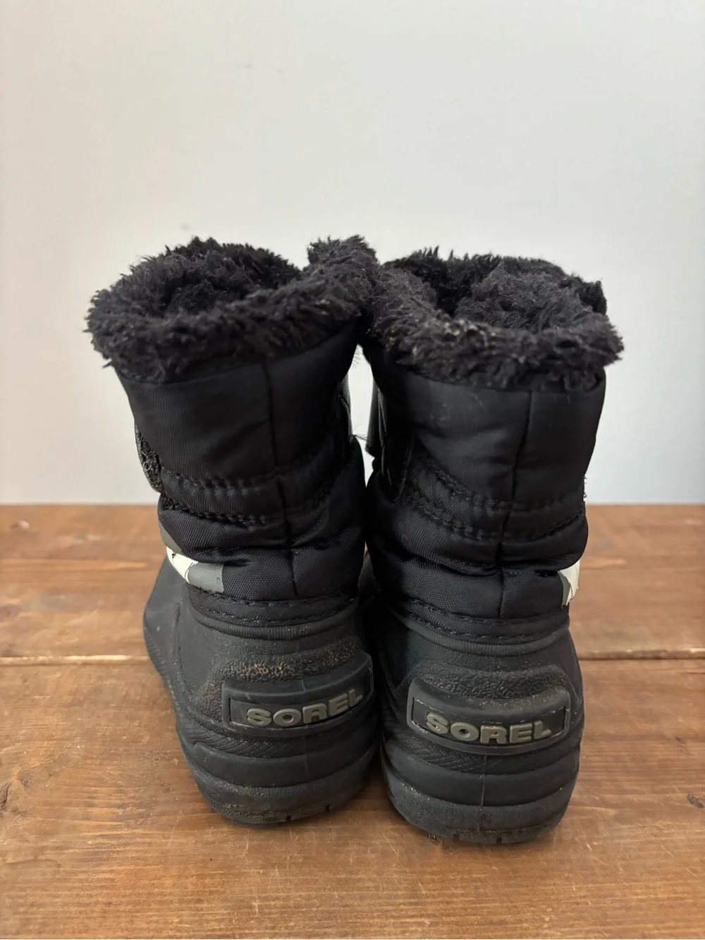 Sorel Snow Commander Kids' Black Winter Snow Boots Size 6